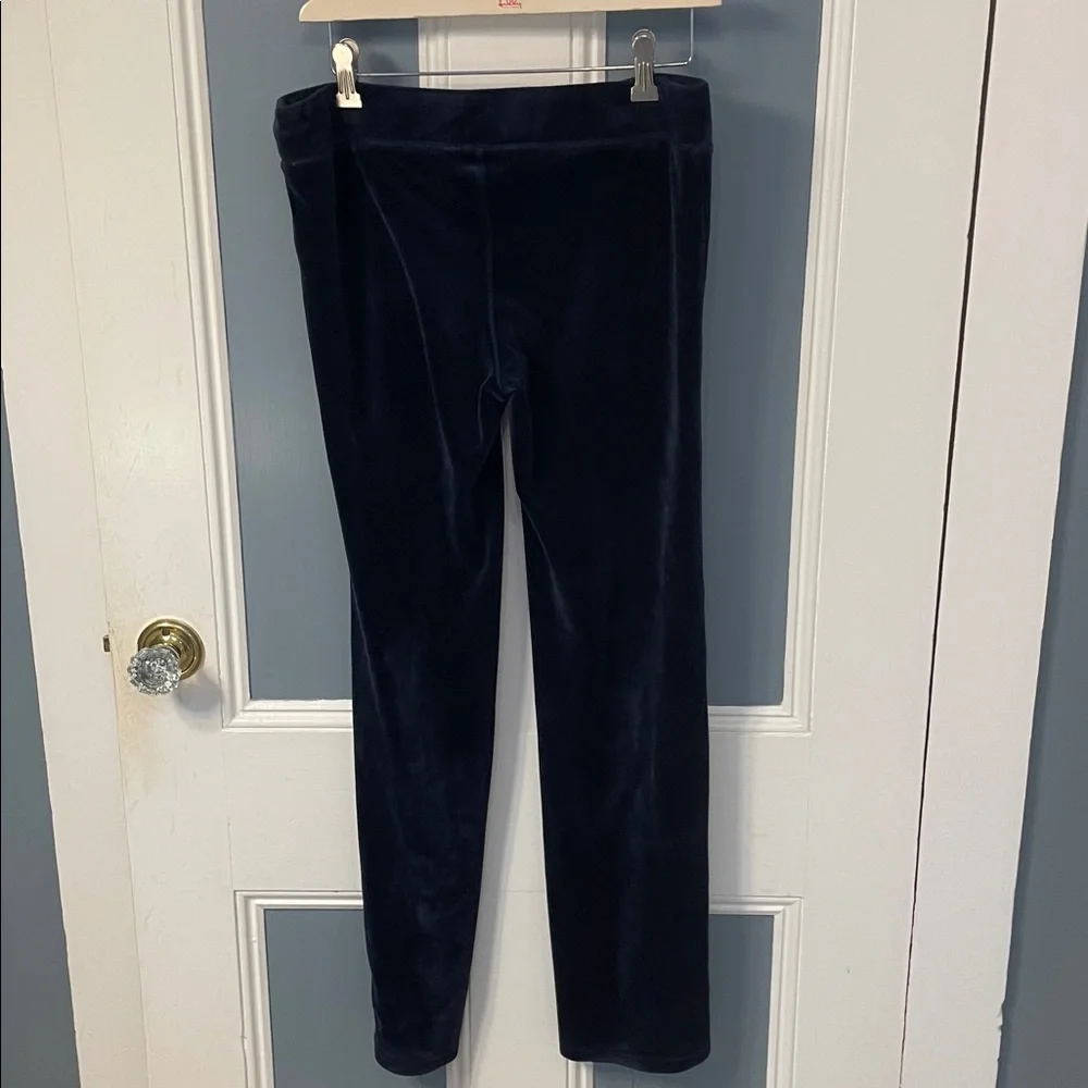 Lilly Pulitzer Jordynne Velour Pant - Picture 7 of 11